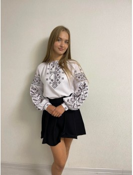  Вишиванка жіноча біла, машинна вишивка хрестиком. Домоткане полотно
