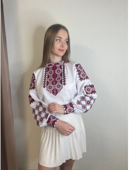  Вишиванка жіноча біла, машинна вишивка хрестиком. Домоткане полотно