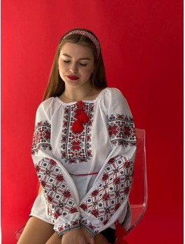  Вишиванка жіноча біла, машинна вишивка хрестиком. Домоткане полотно або льон